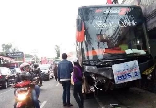 Penyebab Rem Blong Pada Bus Atau Truk