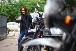 Darius Dan Donna Agnesia Dalam Misi Himalayan Ridge Memasuki Kota Manali