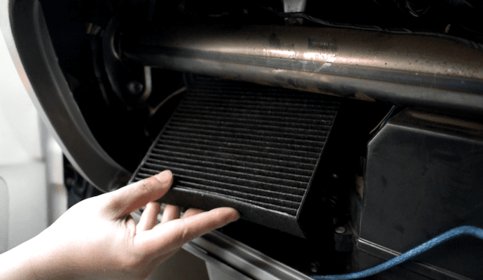 Perhatikan Filter AC Agar Udara Dalam Kabin Tetap Bersih