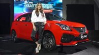 Spesifikasi dan Harga Suzuki New Baleno, Suzuki New Baleno juga memiliki berbagai fitur yang menambah kebanggan, kenyamanan dan menunjang kegiatan dan gaya hidup urban yang dinamis, menjadikan mobil ini sebagai The Complete Hatchback.