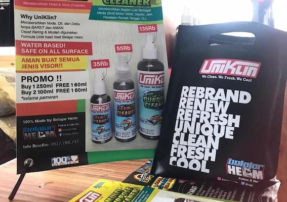 UniKlin Cairan Pembersih Helm Berbahan Dasar Air Mineral 
