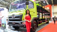 Hino Luncurkan Truk 12 Meter Bebas Odol