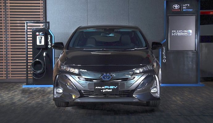 Toyota Perkenalkan Prius Plug-in Hybrid Electric Vehicle (PHEV)