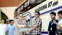 Adiputro Serah Terima Bus Ke Pandawa 87 Di GIICOMVEC 2020