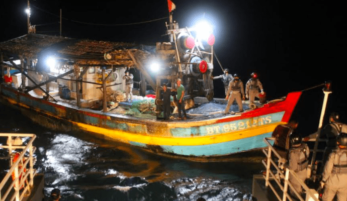 Bakamla RI Tangkap Kapal Vietnam Curi Ikan di Natuna Utara