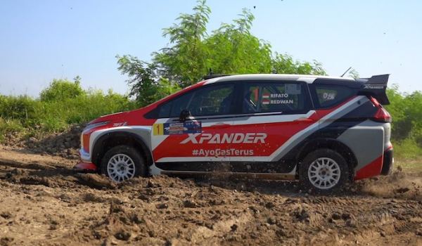 Mitsubishi XPANDER AP4 Tampil Hari Pertama Fortuna Nusantara Tropical Sprint Rally 2021