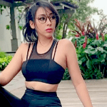 Angela Lorenza Gunakan YAMAHA Lexi Touring JAKARTA KE PARANG GOMBONG