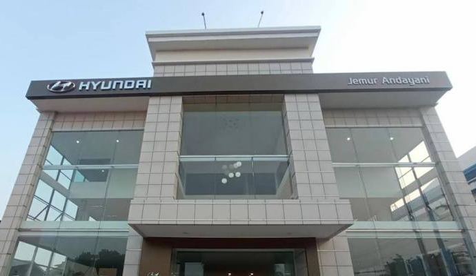 Hyundai Resmikan Dealer Di Sutoyo dan Jemur Andayani