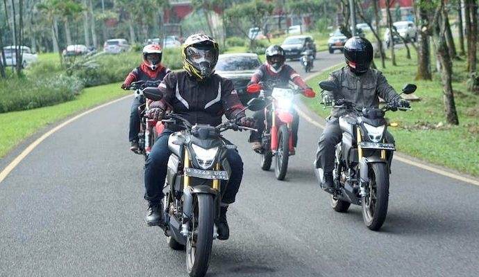 Komunitas Sepeda Motor Sport Honda ditantang Wahana Menjadi Lebih Lelaki