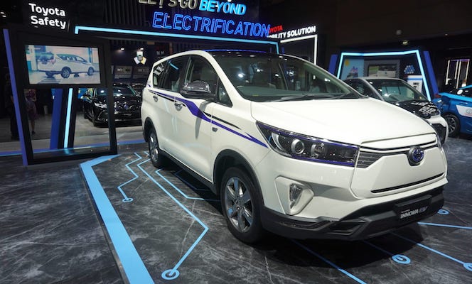 Toyota Bawa Lini Andalannya Ke IIMS Hybrid 2022