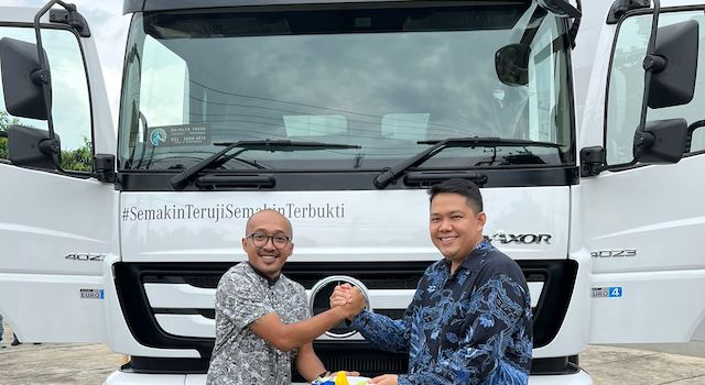 DCVI Resmi Kenalkan Mercedes-Benz Axor Euro 4 di Lampung