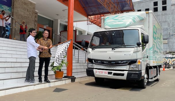 KTB Bersama Nestle Indonesia dan Pos Indonesia Uji Coba Fuso eCanter
