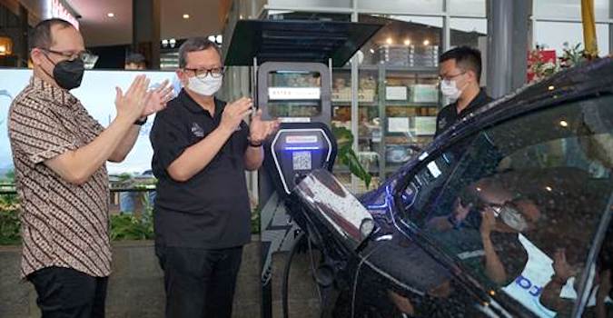 Astra Otopower Siap Akomodir Kendaraan Listrik Lintas Tol Trans Jawa
