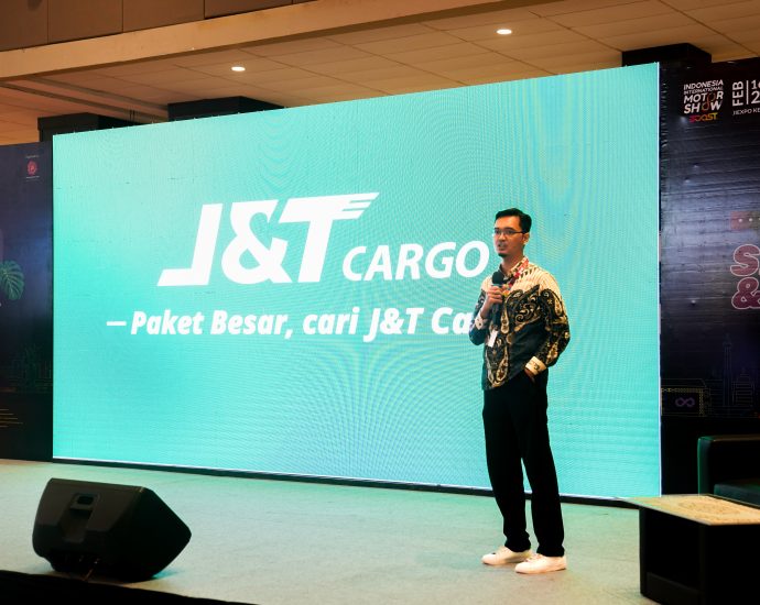 Kirim Paket Besar dan Dapatkan Diskon up to 30% Selama IIMS 2023 di J&T Cargo!