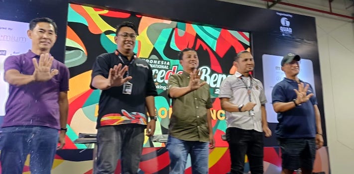 Merceday Benz Sukses Terselenggara Di Bandung dukungan sponsor seperti Mandiri tunas finance