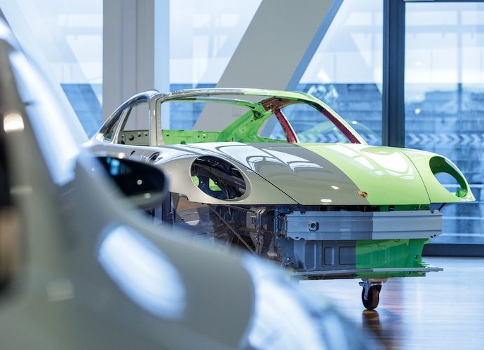2026, Porsche Berencana Menggunakan Baja Rendah CO2