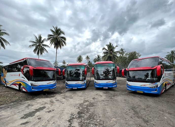 Hino Siap Dukung Industri Transportasi dan Pariwisata Indonesia