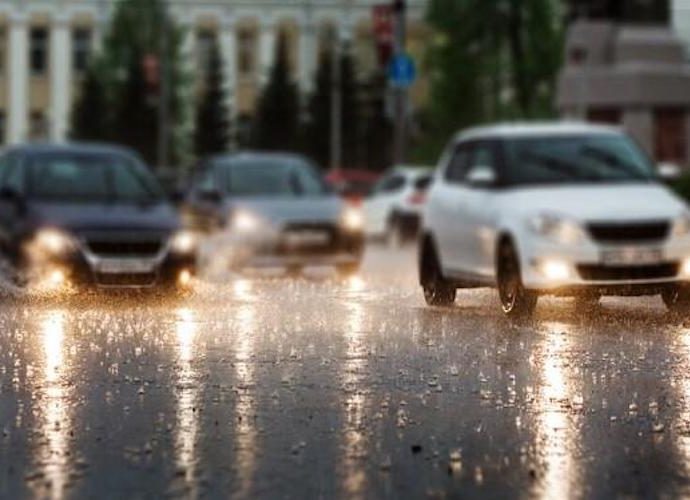 Lima Masalah Mobil yang Kerap Terjadi Saat Cuaca Ekstrem