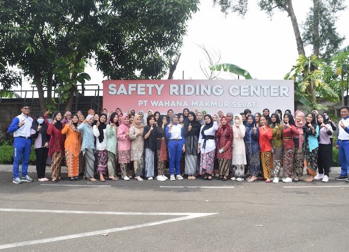 WMS Siapkan Kartini muda sebagai generasi #Cari_Aman berkendara sepeda motor
