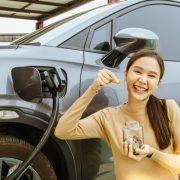 Pertimbangan Aturan Asuransi Mobil Listrik