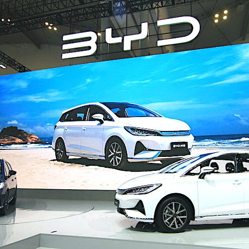 BYD M6 Hadir sebagai MPEV Keluarga Yang Dinamis