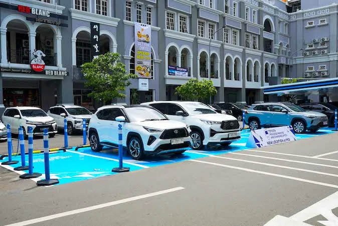 Toyota Hadirkan Fasilitas Privilege Parkir Gratis di Mall of Indonesia