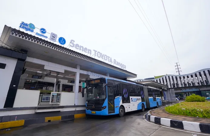 Toyota Resmikan Halte Senen TOYOTA Rangga