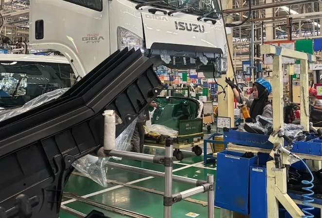 Isuzu Dukung Perempuan Tangguh Berkembang di Dunia Otomotif