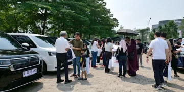 Honda Serahkan Unit Perdana Honda STEP WGN e:HEV kepada Konsumen di Indonesia