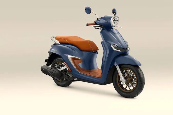 New Honda Stylo 160 Makin Mewah dengan Warna Baru Royal Matte Blue
