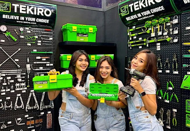 Obeng Sakti Serbaguna! ¼” Bit Socket Handle Set 11 Pcs Tekiro Solusi Ampuh untuk Area Sempit