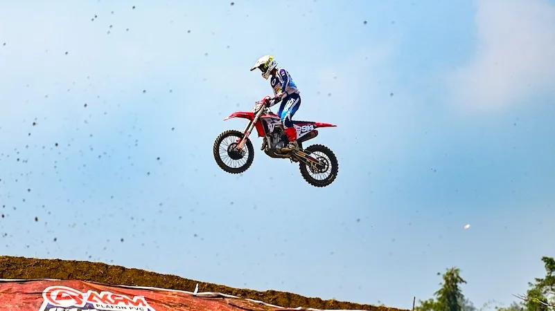 Crosser Astra Honda Kembali Melesat Bawa CRF Raih ‘Back To Back’ Podium di Kejurnas Motocross