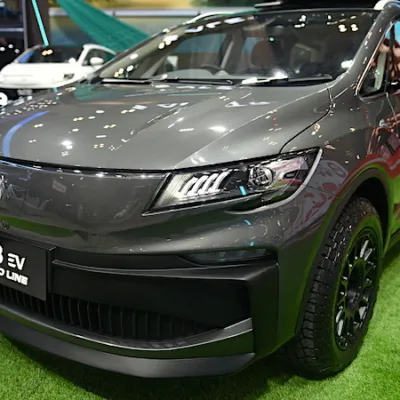 Aletra L8 EV 8-Seater MPV Listrik Keluarga yang Luas