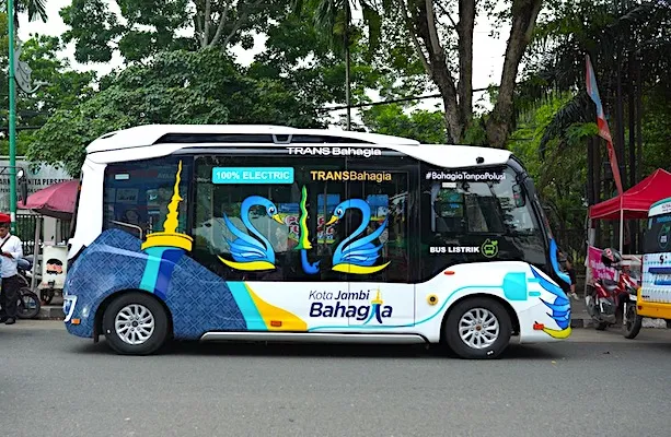 Resmikan Bus Listrik TRANS Bahagia, Pemkot Jambi Lanjutkan Komitmen Transportasi Publik Hijau Berbasis Listrik