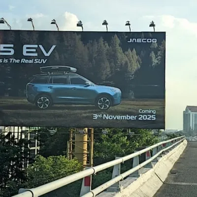 JAECOO J5 EV Siapkan Kejutan Besar di Awal November untuk Indonesia