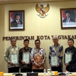 Isuzu dan ISCP Terima Penghargaan dari Pemerintah Kota Yogyakarta atas Kontribusi Pengembangan UMKM Lokal