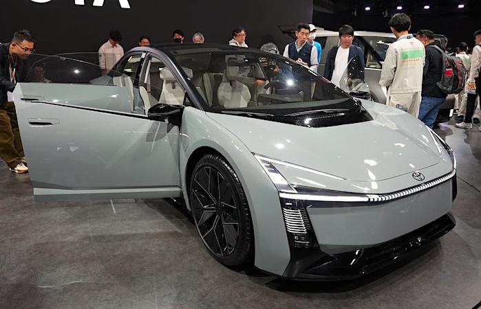 Japan Mobility Show 2025: Showcase dari Multi Pathway Approach Toyota dalam Mewujudkan Misi Mobility for All dan Carbon Neutrality, Selaras Strategi Toyota di Indonesia