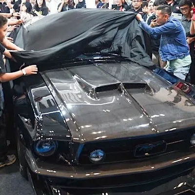 Rifat Sungkar Guncang IMX 2025! Restomod Ford Mustang Karya Anak Bangsa Ini Pakai Basis BMW E34