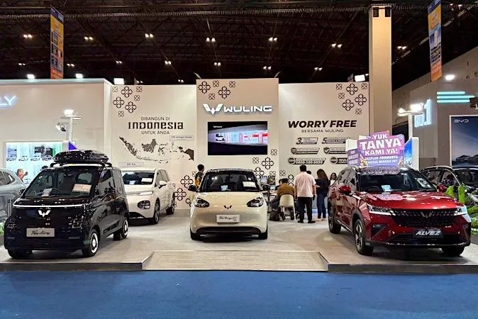 WULING MENAMPILKAN NEW AIR EV, NEW BINGUOEV, NEW CLOUD EV, DAN ALVEZ DI LIVIN' FEST 2025