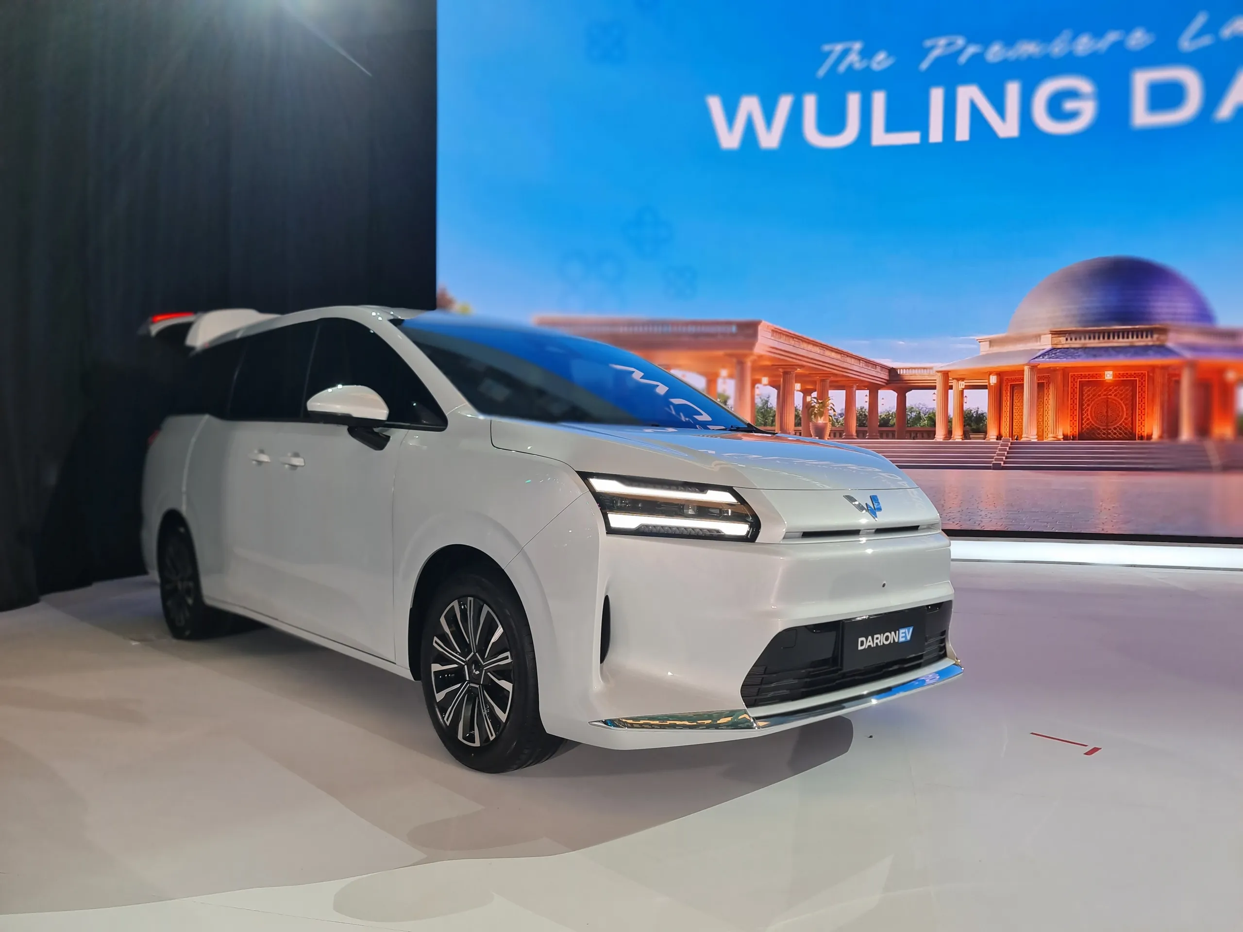 356 Juta Dapat MPV Setengah Listrik 1.000 KM? Wuling Darion Bikin Pabrikan Jepang Keringat Dingin