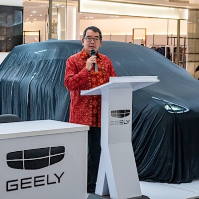 Geely EX2 & Starray EM-i Resmi Hadir di Bandung, Lengkapi Pilihan Kendaraan Elektrifikasi untuk Konsumen di Jawa Barat