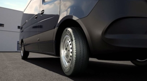 Hankook Tire Luncurkan Ban Vantra Transit RA58, Siap Dukung Kendaraan Komersial Melaju Lebih Jauh