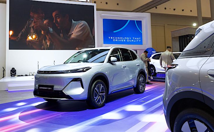 Geely Hadirkan Beragam Kemudahan Kepemilikan Lewat Program Spesial Selama GJAW 2025