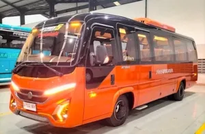 Hino GB 150 L Jadi Andalan Baru! Kerub Pariwisata Resmi Tambah Armada di GJAW 2025