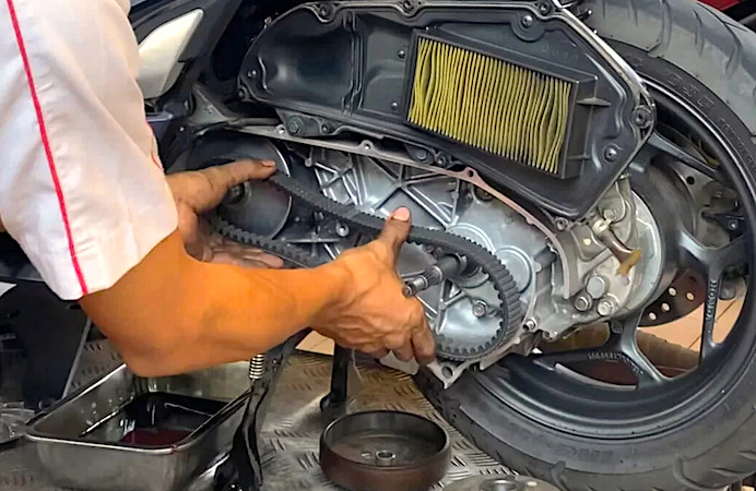 Kampas Ganda Motor, Kecil Tapi Krusial bagi Performa dan Keamanan Berkendara