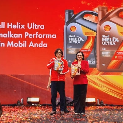 Shell baru saja merilis Helix Ultra terbaru di Indonesia, pelumas premium yang kini pakai 100%