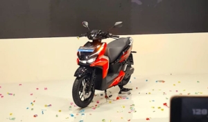 Skuter listrik 2025, Indomobil eMotor Sprinto, motor listrik sporty, EV urban Indonesia, harga Sprinto terbaru, GJAW 2025, performa motor listrik, fitur skuter listrik, mobilitas listrik Indonesia, aplikasi Indonesia eMotor