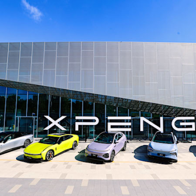 XPENG Ungkap Inovasi Kecerdasan Fisik: VLA 2.0, Taksi Otonom, IRON, dan Mobil Terbang