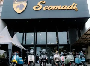 KOMUNITAS DAN RIDERS MERAYAKAN ULANG TAHUN KE -1 SCOMADI BANDUNG EXPERIENCE CENTER DENGAN ACARA “RIDE CARE SHARE ”