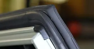 Tanda Karet Pintu Mobil Wajib Diganti Dan Cara Merawatnya